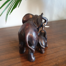 Load image into Gallery viewer, Elephant Mumma and baby Figurine
